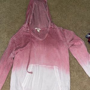 Forever 21 Ombré Sweatshirt Size S